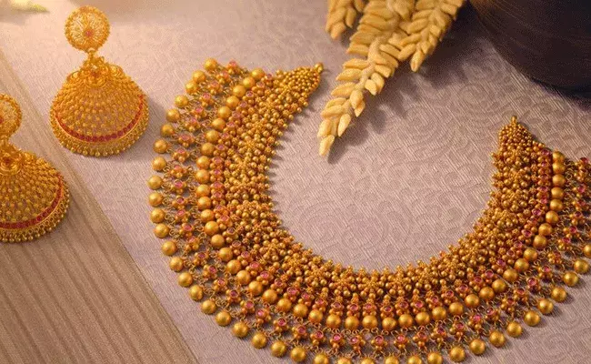 Gold and Silver Rates Today : నిలకడగా బంగారం, వెండి ధరలు..