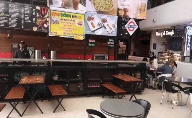 Plastic Exchange: నో మనీ.. ప్లాస్టిక్ వ్యర్థాలతో నచ్చిన వస్తువులు కొనుగోలు.. Plastic Exchange: నో మనీ.. ప్లాస్టిక్ వ్యర్థాలతో నచ్చిన వస్తువులు కొనుగోలు..