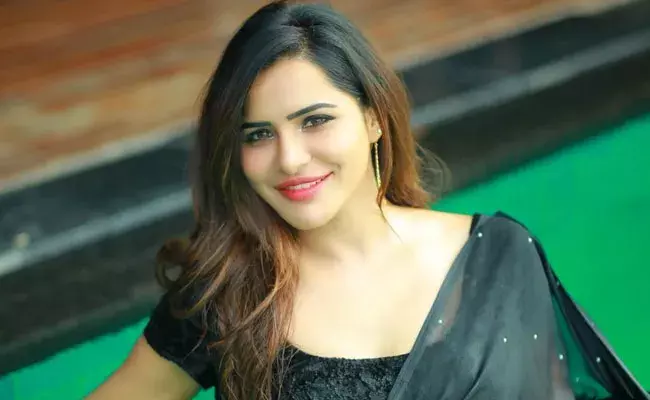 Ashu Reddy: పవన్ కళ్యాణ్ పేరును అక్కడ టాటూ వేయించుకున్న అషు.. పోస్ట్ వైరల్.. Ashu Reddy: పవన్ కళ్యాణ్ పేరును అక్కడ టాటూ వేయించుకున్న అషు.. పోస్ట్ వైరల్..