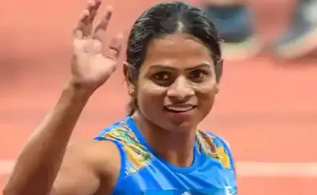 Dutee Chand: మసాజ్ చేయమనేవారు.. మానసికంగా వేధించేవారు: ద్యుతీ చంద్ Dutee Chand: మసాజ్ చేయమనేవారు.. మానసికంగా వేధించేవారు: ద్యుతీ చంద్
