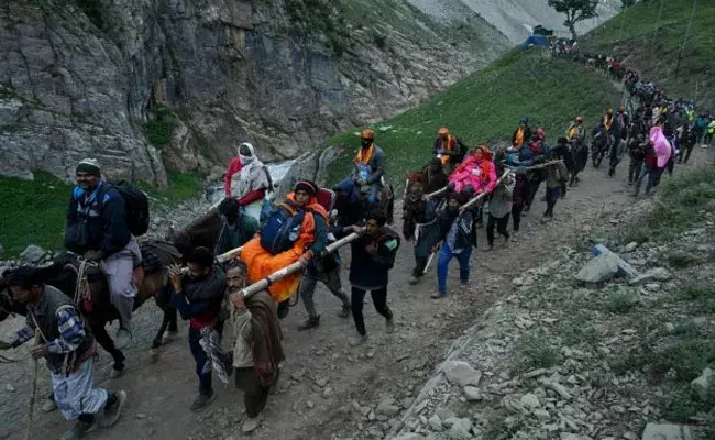Amarnath Yatra: అమర్నాథ్ యాత్రలో 17కు చేరిన మృతుల సంఖ్య.. Amarnath Yatra: అమర్నాథ్ యాత్రలో 17కు చేరిన మృతుల సంఖ్య..