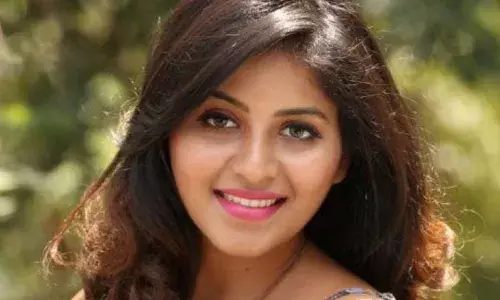 Anjali: అంజలి డెడికేషన్‌కు హ్యాట్సాఫ్..! కాలికి గాయమయినా..