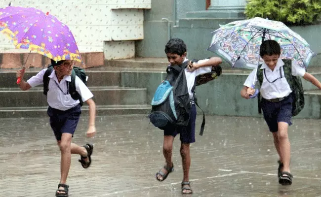 Telangana : విద్యాసంస్థలకు మరో 3 రోజులు సెలవు Telangana : విద్యాసంస్థలకు మరో 3 రోజులు సెలవు