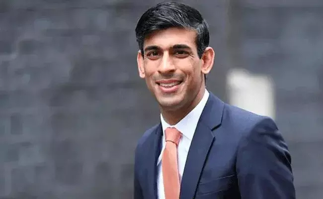 Britain PM: బ్రిటన్ ప్రధాని ఎన్నికలు.. 101 ఓట్లతో రిషి సునాక్ ముందంజ.. Britain PM: బ్రిటన్ ప్రధాని ఎన్నికలు.. 101 ఓట్లతో రిషి సునాక్ ముందంజ..