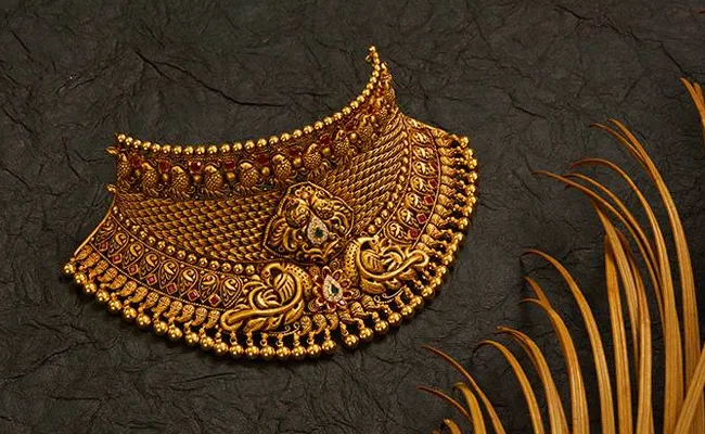 Gold and Silver Rates Today: గుడ్ న్యూస్..! బంగారం, వెండి ధరల్లో భారీగా తగ్గింపులు.. Gold and Silver Rates Today: గుడ్ న్యూస్..! బంగారం, వెండి ధరల్లో భారీగా తగ్గింపులు..