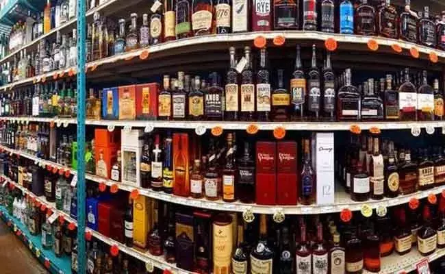 AP Liquor Policy: ఏపీలో ప్రైవేట్ వ్యాపారుల చేతుల్లోకి మద్యం షాపులు..?