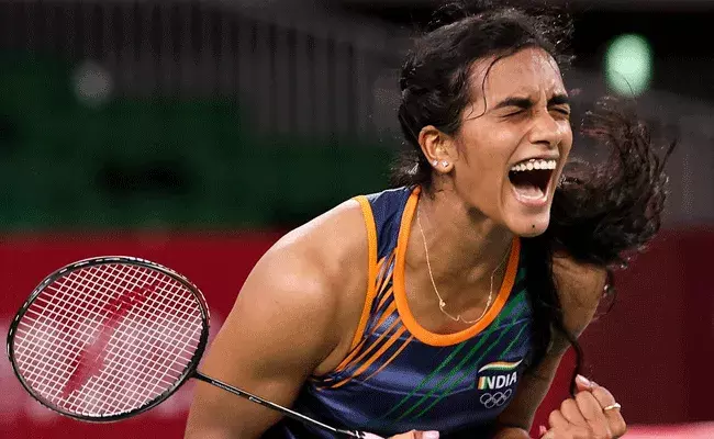 PV Sindhu : సింగపూర్ ఓపెన్ టైటిల్ గెలుచుకున్న పీవీ సింధు