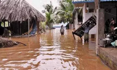 Lanka Villages : ముంపులో గోదావరి లంక గ్రామాలు..