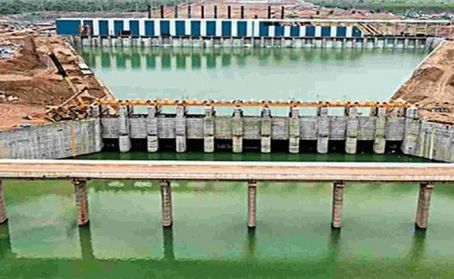 Kaleshwaram: కాళేశ్వరం ప్రాజెక్టుకు జాతీయ హోదా అర్హత లేదు- కేంద్రం Kaleshwaram: కాళేశ్వరం ప్రాజెక్టుకు జాతీయ హోదా అర్హత లేదు- కేంద్రం