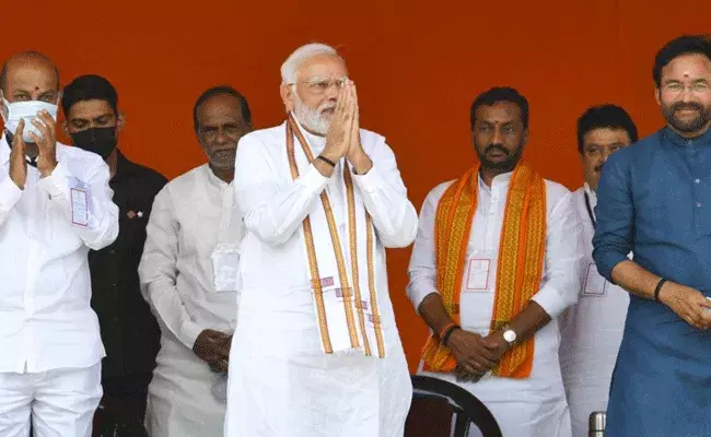 Telangana BJP : వ్యూహ రచనలో తెలంగాణ బీజేపీ.. మళ్లీ మోడీతో బహిరంగ సభ..