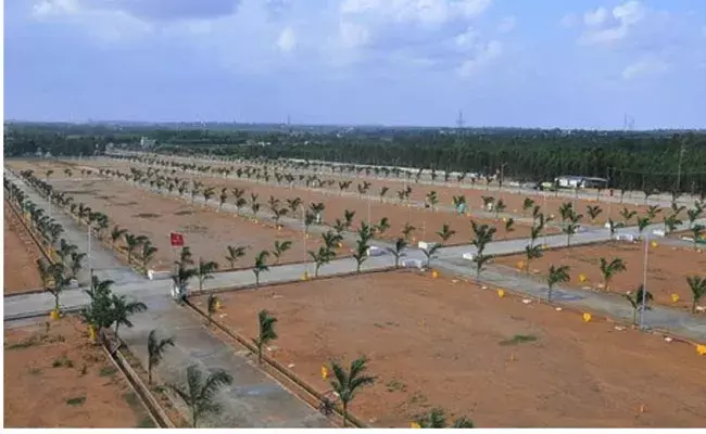 Real Market: పెరుగుతున్న ప్లాట్ల ధరలు.. ఆ ఏరియాలో భారీగా..
