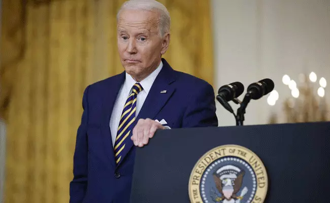 Joe Biden : జో బైడన్కు కరోనా.. వైట్ హౌస్లోనే ఐసొలేషన్ Joe Biden : జో బైడన్కు కరోనా.. వైట్ హౌస్లోనే ఐసొలేషన్