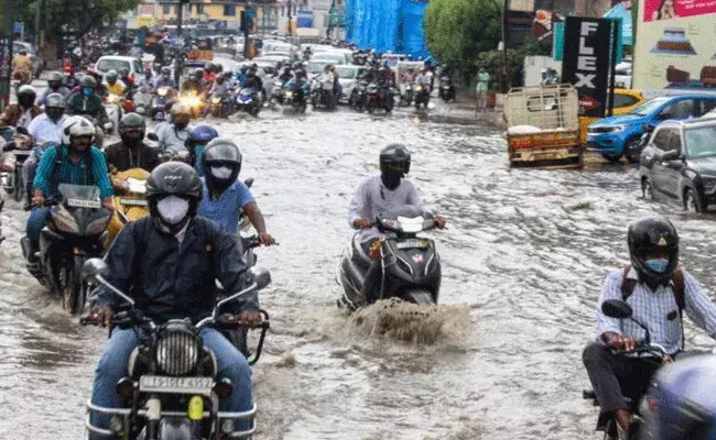 Telangana Rains : మళ్లీ కుండపోత వర్షాలు.. అప్రమత్తంగా ఉండాలని హెచ్చరిక..