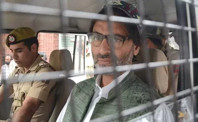 Yasin Malik : తీహార్ జైలులో ఉగ్రవాది యాసిన్ మలిక్ నిరాహార దీక్ష..