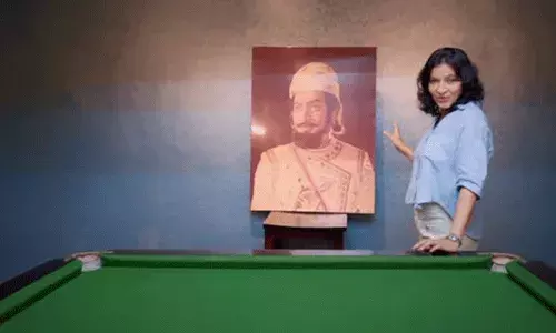 Krishna Home Tour : సూపర్స్టార్ కృష్ణ హోమ్టూర్.. ఆ గదిని మాత్రం చూపించనన్న మంజుల.. Krishna Home Tour : సూపర్స్టార్ కృష్ణ హోమ్టూర్.. ఆ గదిని మాత్రం చూపించనన్న మంజుల..