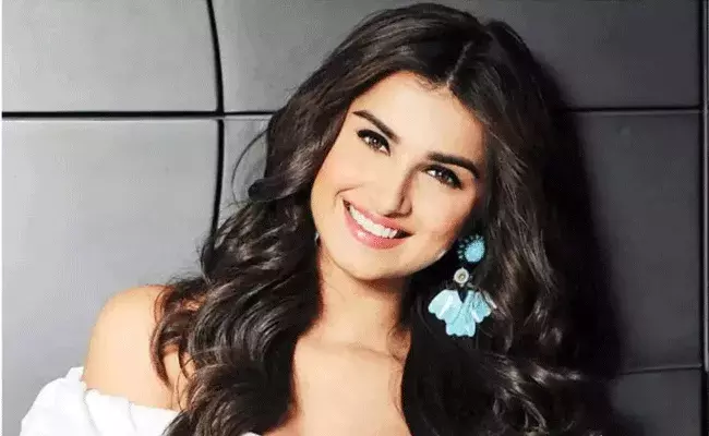 Tara Sutaria: ఇండస్ట్రీలో హీరోలకే ఎక్కువ గౌరవం దక్కుతుంది: యంగ్ బ్యూటీ Tara Sutaria: ఇండస్ట్రీలో హీరోలకే ఎక్కువ గౌరవం దక్కుతుంది: యంగ్ బ్యూటీ
