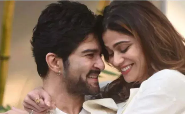 Shamita Shetty, Raqesh Bapat : వన్ ఇయర్ కలిసున్నాం. ఇక విడిపోతున్నాం.. బిగ్బాస్ జోడీ బ్రేకప్.. Shamita Shetty, Raqesh Bapat : వన్ ఇయర్ కలిసున్నాం. ఇక విడిపోతున్నాం.. బిగ్బాస్ జోడీ బ్రేకప్..
