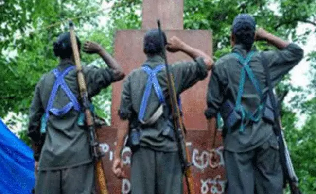 Maoists Varotsavalu: ములుగు జిల్లాలో హై అలెర్ట్.. మావోయిస్టు వారోత్సవాల నేపథ్యంలో.. Maoists Varotsavalu: ములుగు జిల్లాలో హై అలెర్ట్.. మావోయిస్టు వారోత్సవాల నేపథ్యంలో..