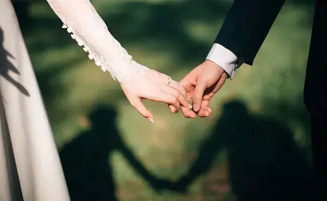 Visakhapatnam: విశాఖ బీచ్‌లో అదృశ్యమైన వివాహిత ప్రియుడితో ప్రత్యక్షం..