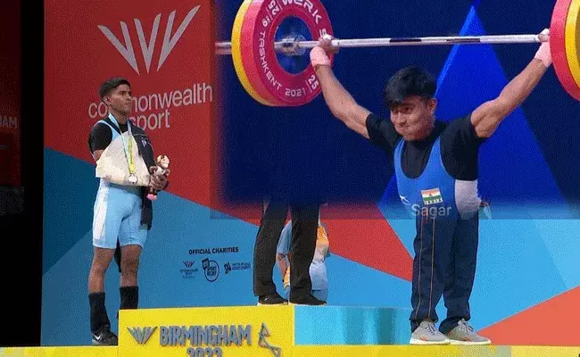 Common wealth Games : కామన్వెల్త్ గేమ్స్‌లో భారత్ బోణి.. వెయిట్ లిఫ్టింగ్‌లో రజతం..