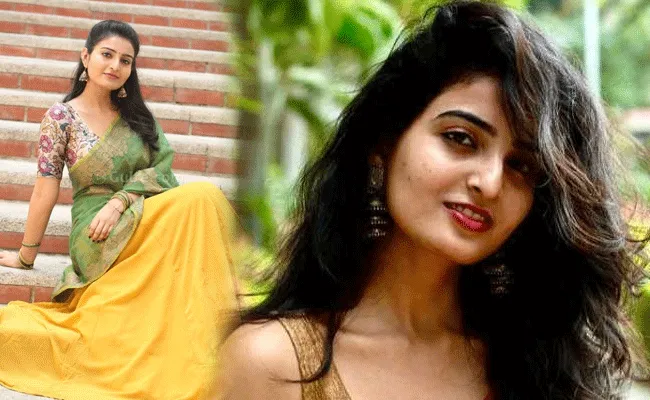 Ananya Nagalla: వకీల్ సాబ్లో మెరిసిన తెలుగమ్మాయి.. ఇప్పుడేం చేస్తోందంటే..? Ananya Nagalla: వకీల్ సాబ్లో మెరిసిన తెలుగమ్మాయి.. ఇప్పుడేం చేస్తోందంటే..?