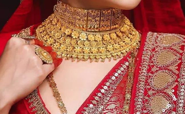 Gold and Silver Rates Today : భారిగా పెరిగిన బంగారం.. నిలకడగా ఉన్న వెండి ధరలు..