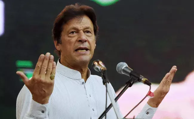 Imran Khan: ఇమ్రాన్ఖాన్ అరెస్టుకు రంగం సిద్ధం.. ఎందుకంటే..? Imran Khan: ఇమ్రాన్ఖాన్ అరెస్టుకు రంగం సిద్ధం.. ఎందుకంటే..?