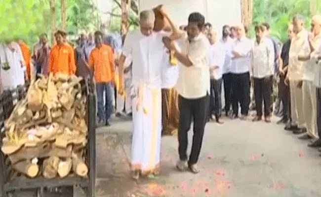 NTR Daughter : ఉమామహేశ్వరి అంత్యక్రియలు పూర్తి..