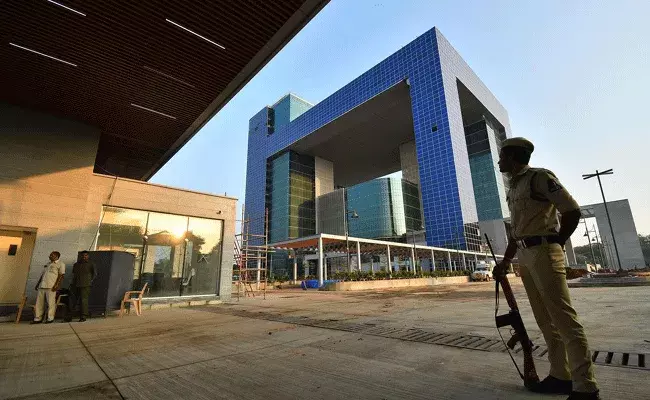Police Command Control Centre: ప్రారంభానికి సిద్ధమైన కమాండ్ కంట్రోల్ సెంటర్.. Police Command Control Centre: ప్రారంభానికి సిద్ధమైన కమాండ్ కంట్రోల్ సెంటర్..