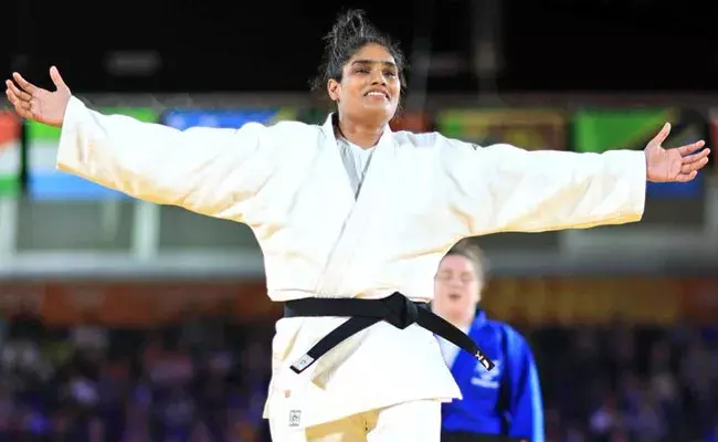 Tulika Mann: కామన్వెల్త్ గేమ్స్లో రజతం సాధించిన తులికా మాన్.. ఆమెకు 2 ఏళ్ల వయసులో తండ్రి హత్య.. Tulika Mann: కామన్వెల్త్ గేమ్స్లో రజతం సాధించిన తులికా మాన్.. ఆమెకు 2 ఏళ్ల వయసులో తండ్రి హత్య..