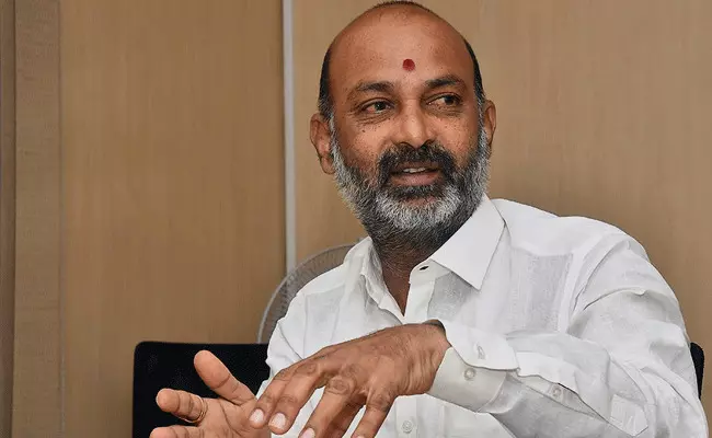 Bandi Sanjay : ఎంతమంది టీఆర్ఎస్ ఎమ్మెల్యేలు రాజీనామాకు సిద్ధమో చెప్పిన బండి సంజయ్.. Bandi Sanjay : ఎంతమంది టీఆర్ఎస్ ఎమ్మెల్యేలు రాజీనామాకు సిద్ధమో చెప్పిన బండి సంజయ్..