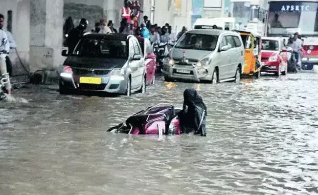 Telangana Rains :  ఆ తేదీల్లో తెలంగాణలో భారీ వర్షాలు..
