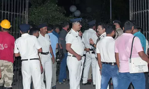 Kolkata: తోటి సిబ్బందిపై కాల్పులు జరిపిన కానిస్టేబుల్.. ఒకరు మృతి..