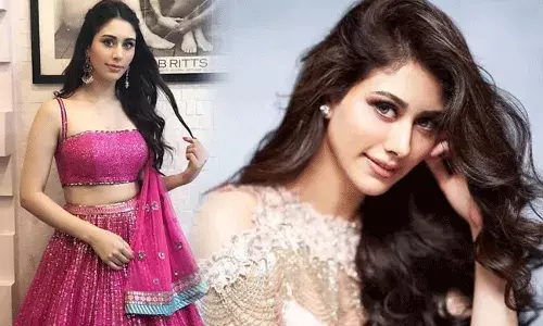 Warina Hussain: బింబిసారలో స్పెషల్ సాంగ్ చేసిన పిల్లి కళ్ల పాప ఎవరంటే..? Warina Hussain: బింబిసారలో స్పెషల్ సాంగ్ చేసిన పిల్లి కళ్ల పాప ఎవరంటే..?
