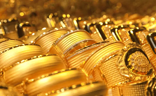 Gold and Silver Rates Today: మార్పు లేని బంగారం, వెండి ధరలు.. Gold and Silver Rates Today: మార్పు లేని బంగారం, వెండి ధరలు..