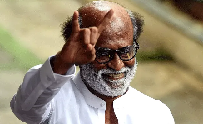 Rajinikanth : తన పొలిటికల్ ఎంట్రీపై రజినీ ఏమన్నారంటే..? Rajinikanth : తన పొలిటికల్ ఎంట్రీపై రజినీ ఏమన్నారంటే..?