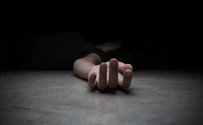 Crime News: బైక్ నడిపిన 13 ఏళ్ల బాలుడు.. 3 ఏళ్ల చిన్నారిని ఢీకొట్టడంతో.. Crime News: బైక్ నడిపిన 13 ఏళ్ల బాలుడు.. 3 ఏళ్ల చిన్నారిని ఢీకొట్టడంతో..