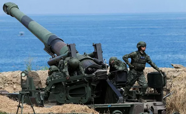 China Taiwan War : మాటవినకుంటే దాడితప్పదని తైవాన్కు చైనా వార్నింగ్.. China Taiwan War : మాటవినకుంటే దాడితప్పదని తైవాన్కు చైనా వార్నింగ్..