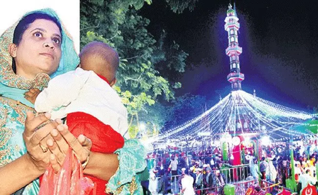 Nellore Rottela Panduga: నెల్లూరు బారాషాహిద్ దర్గాలో రొట్టెల పండుగ.. ప్రధాన ఘట్టం పూర్తి.. Nellore Rottela Panduga: నెల్లూరు బారాషాహిద్ దర్గాలో రొట్టెల పండుగ.. ప్రధాన ఘట్టం పూర్తి..