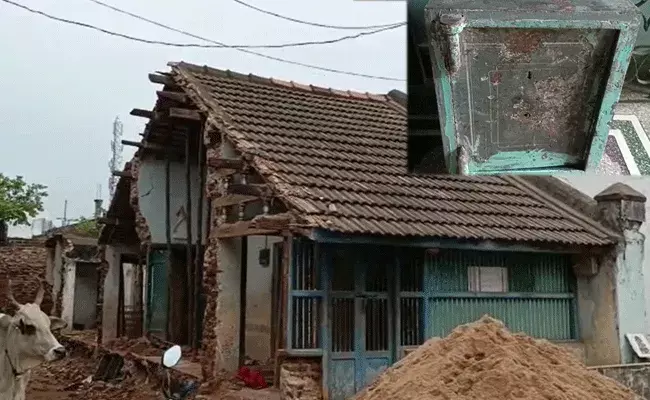 Vizianagaram : బయటపడ్డ ఆ పురాతన లాకర్లో ఏముందంటే..? Vizianagaram : బయటపడ్డ ఆ పురాతన లాకర్లో ఏముందంటే..?