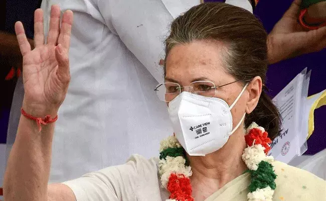 Sonia Gandhi : సోనియాకు మళ్లీ కరోనా.. మూడు నెలల్లో రెండవ సారి..