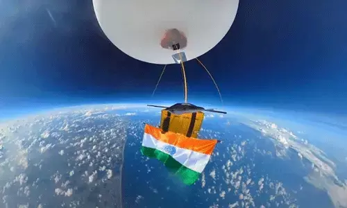 Indian Flag In Space : అంతరిక్షంలో జెండాను ఎలా ఎగురవేశారో చూడండి..