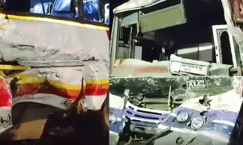 Nandyala : ఒకదానితో ఒకటి ఢీకొన్న ఆర్టీసీ బస్సులు..