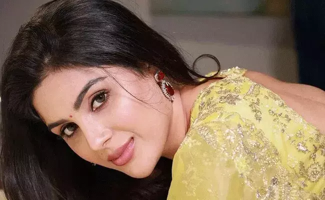 Samyuktha Menon : భీమ్లానాయక్ చెల్లెలి బ్యూటిఫుల్ ఫోటోషూట్.. Samyuktha Menon : భీమ్లానాయక్ చెల్లెలి బ్యూటిఫుల్ ఫోటోషూట్..