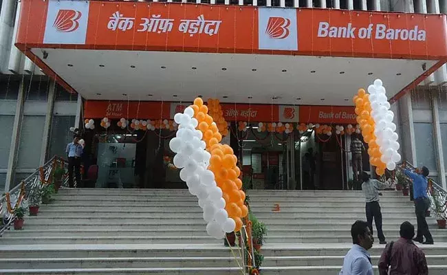 Bank of Baroda: బ్యాంక్ ఆఫ్ బరోడా తిరంగా డిపాజిట్ పథకం.. రూ.1 లక్ష డిపాజిట్ చేస్తే మెచ్యూరిటీలో రూ.1.28 వేలు Bank of Baroda: బ్యాంక్ ఆఫ్ బరోడా తిరంగా డిపాజిట్ పథకం.. రూ.1 లక్ష డిపాజిట్ చేస్తే మెచ్యూరిటీలో రూ.1.28 వేలు