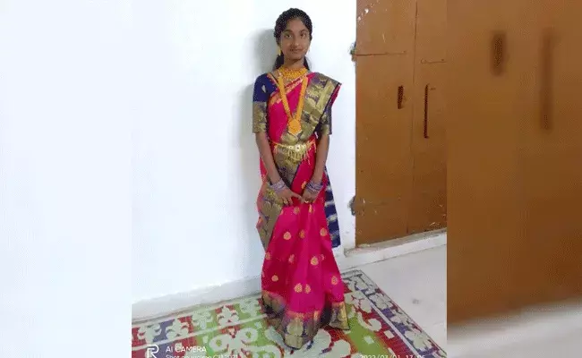 Kakinada: కాకినాడ జిల్లాలో యువతి మిస్సింగ్.. అయిదు రోజులుగా.. Kakinada: కాకినాడ జిల్లాలో యువతి మిస్సింగ్.. అయిదు రోజులుగా..