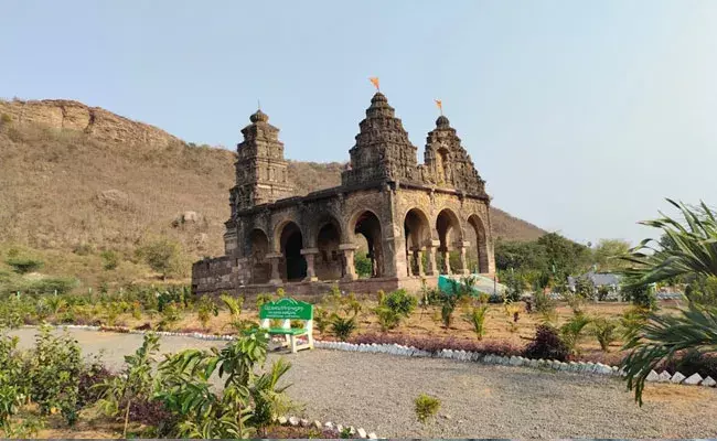 Peddapalli: పురాతన అద్భుత కట్టడం ఆ దేవాలయం.. కానీ అందులో దేవుడు లేడు.. ఎక్కడో తెలుసా?