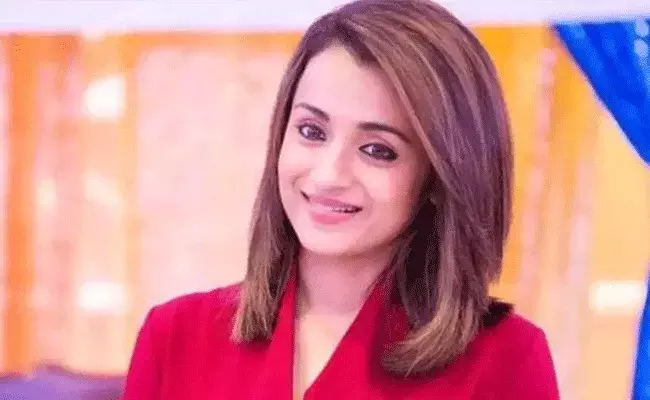 Trisha: త్రిష జీవితం నుండి వెళ్లిపోయిన వ్యక్తి ఎవరు..? ఆ పోస్ట్కు అర్థమేంటి..? Trisha: త్రిష జీవితం నుండి వెళ్లిపోయిన వ్యక్తి ఎవరు..? ఆ పోస్ట్కు అర్థమేంటి..?