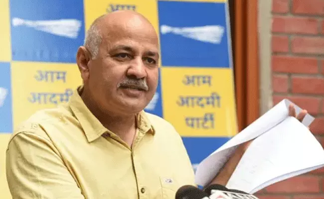 Manish Sisodia: ఢిల్లీ డిప్యూటీ సీఎం మనీశ్ సిసోడియాపై లుక్ఔట్ నోటీసులు.. Manish Sisodia: ఢిల్లీ డిప్యూటీ సీఎం మనీశ్ సిసోడియాపై లుక్ఔట్ నోటీసులు..