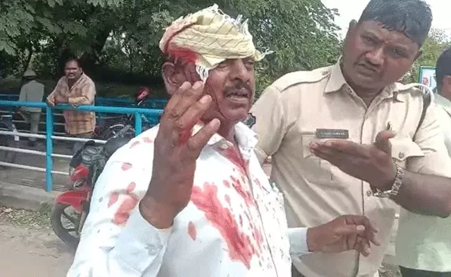 Ramagundam NTPC : రామగుండం ఎన్టీపీసీ వద్ద తీవ్ర ఉద్రిక్తత.. Ramagundam NTPC : రామగుండం ఎన్టీపీసీ వద్ద తీవ్ర ఉద్రిక్తత..